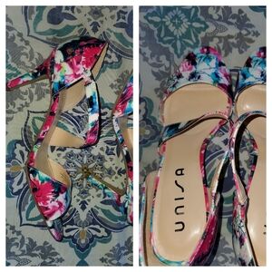 BRAND NEW floral kitten heels